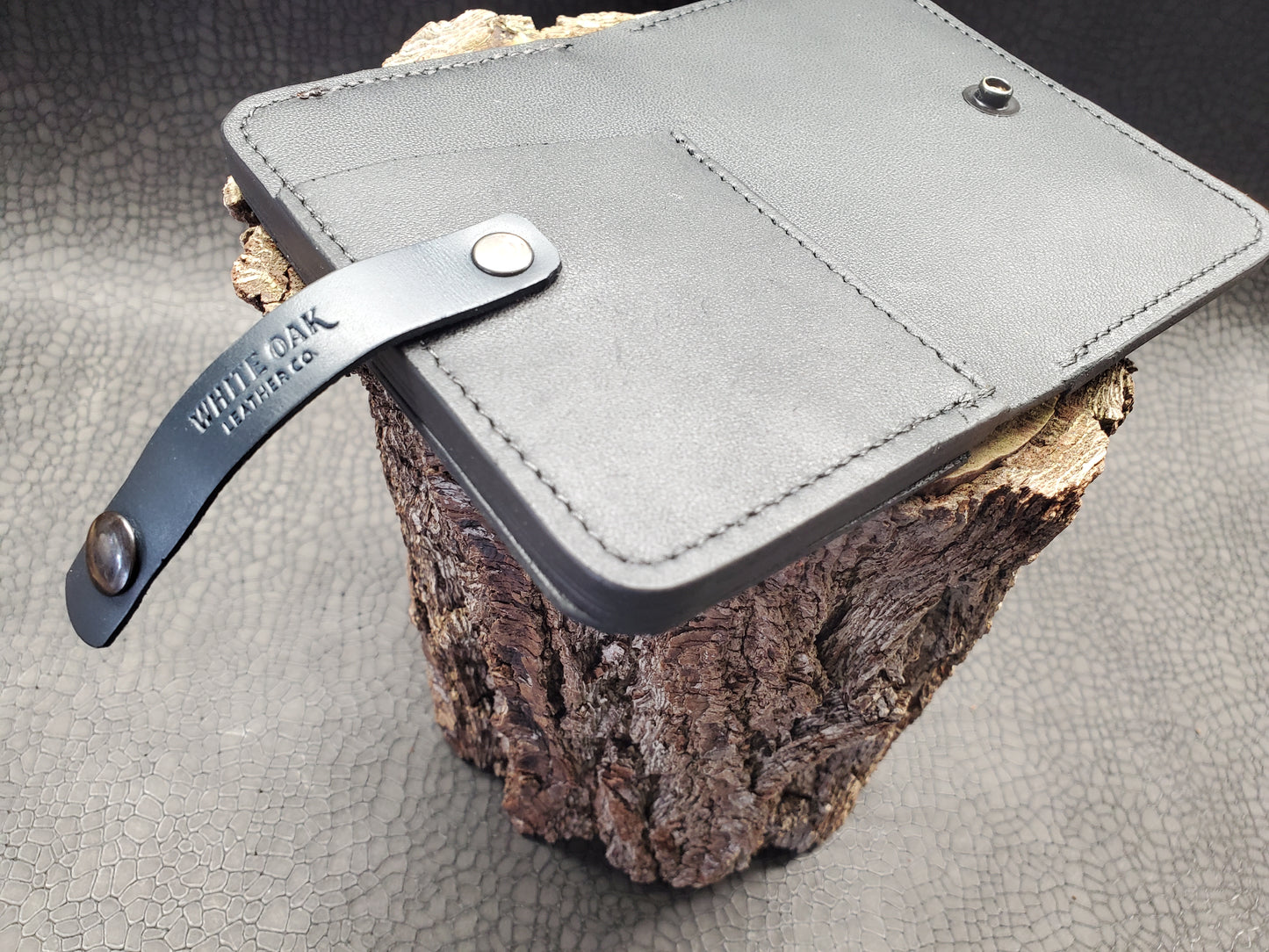 "JERICHO" LE Vertical Bifold