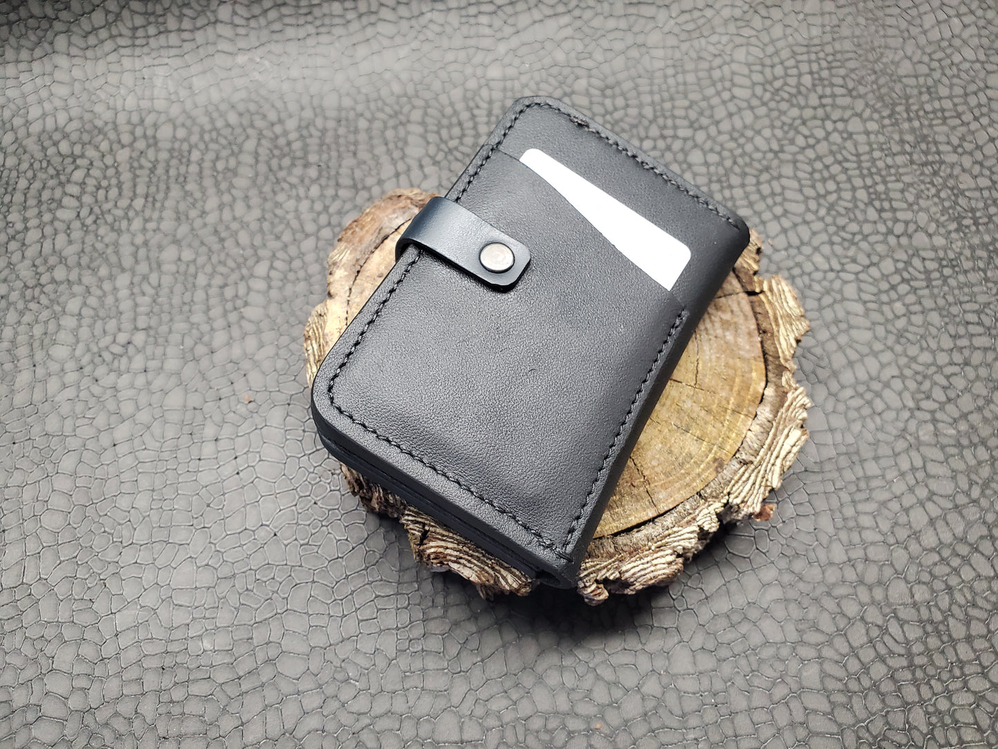 "JERICHO" LE Vertical Bifold