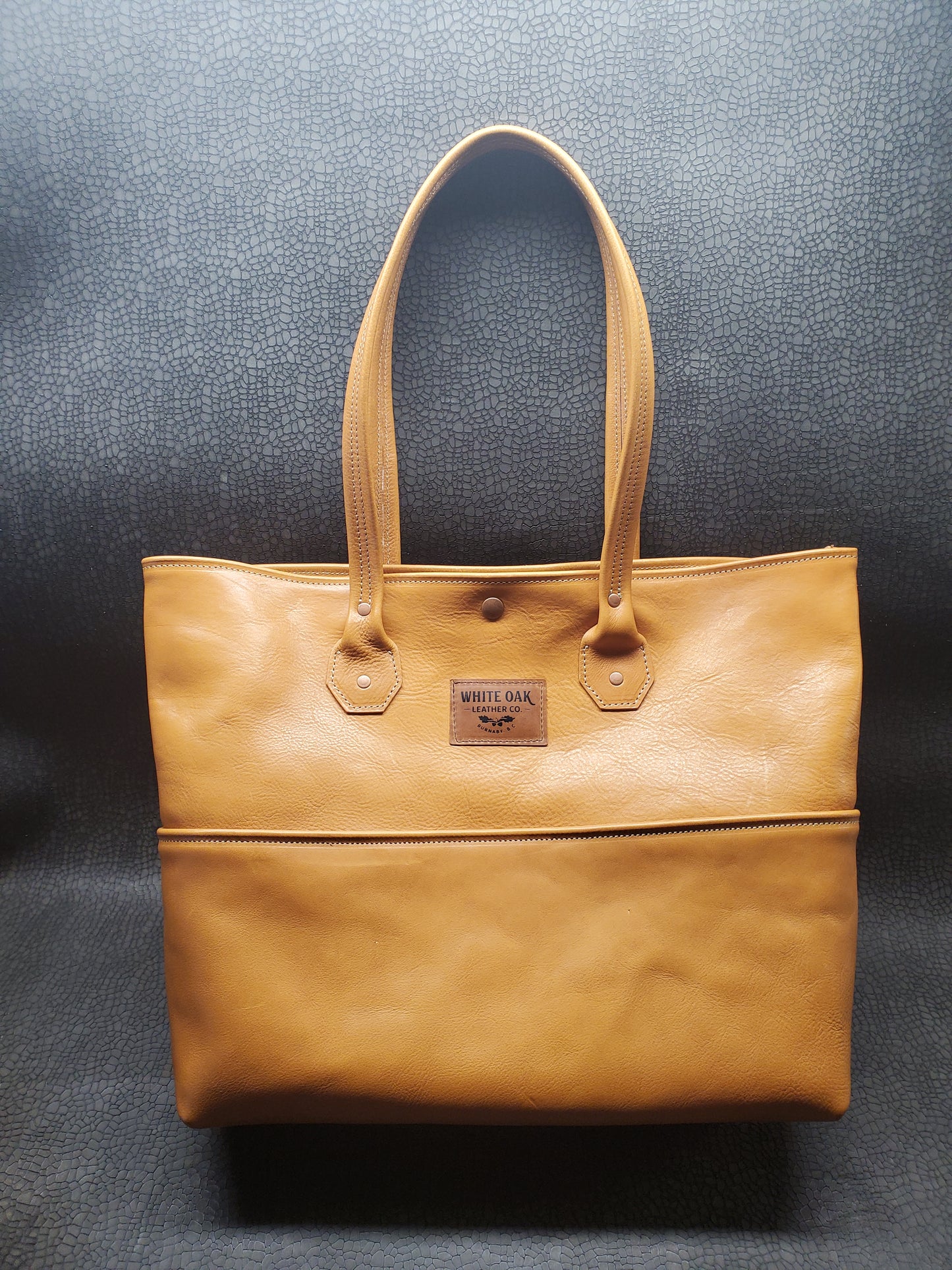 TRAFALGAR Tote (English Tan) ***OUT OF STOCK