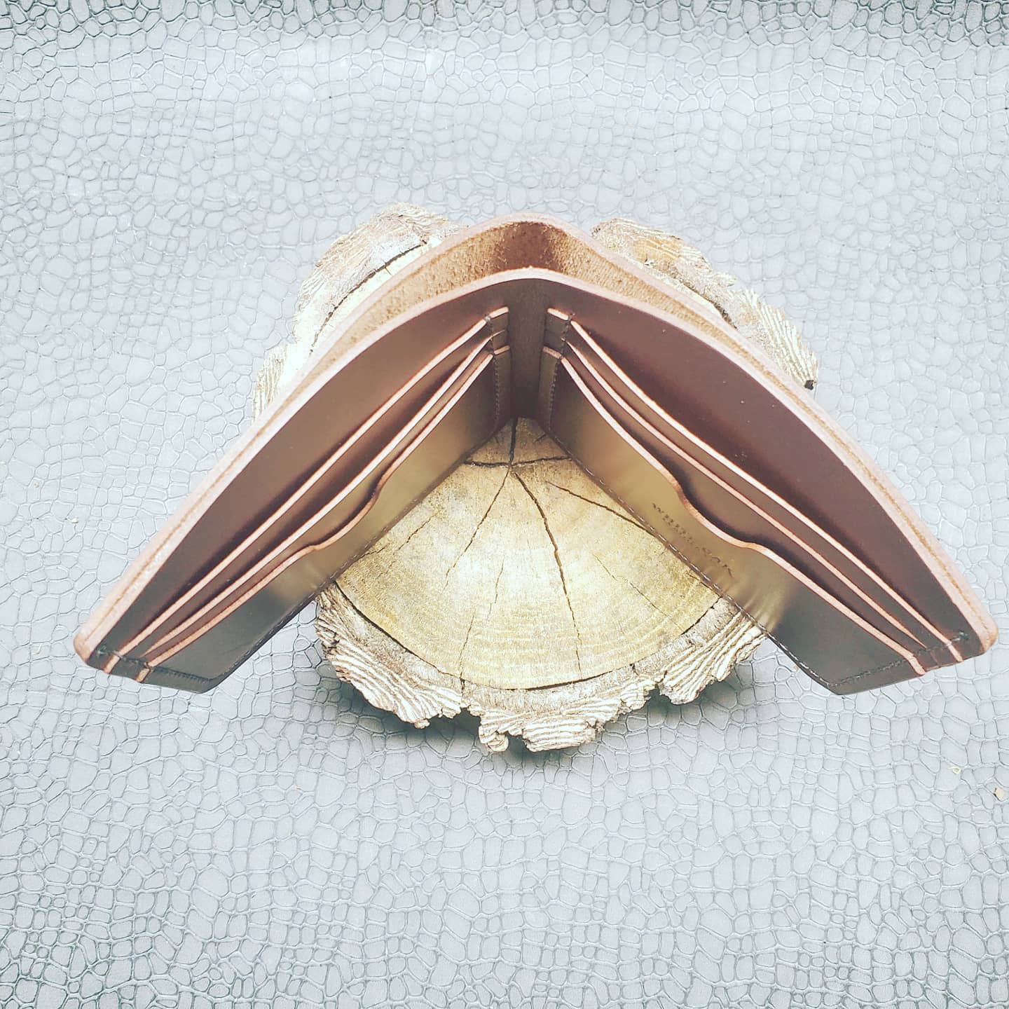 BURRARD Bifold (Whiskey Brown)